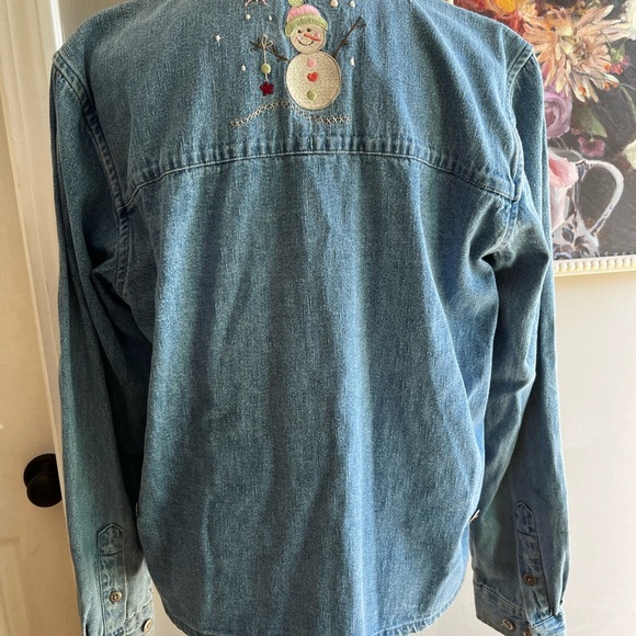 SOLD Christopher & Banks Embroidered Denim Shirt with Snowman Design Hol - Picture 10 of 12